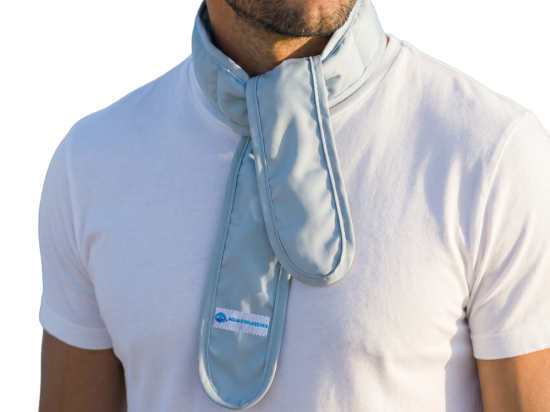 Aqua coolkeeper koelsjaal silver grey om de nek