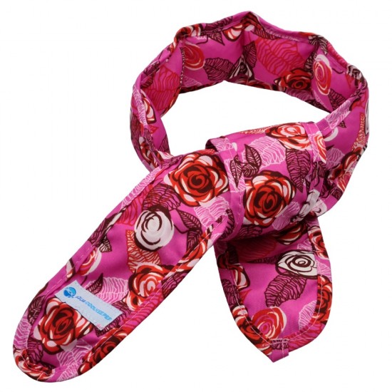 Aqua Coolkeeper Verkoelingssjaal Roses geactiveerd