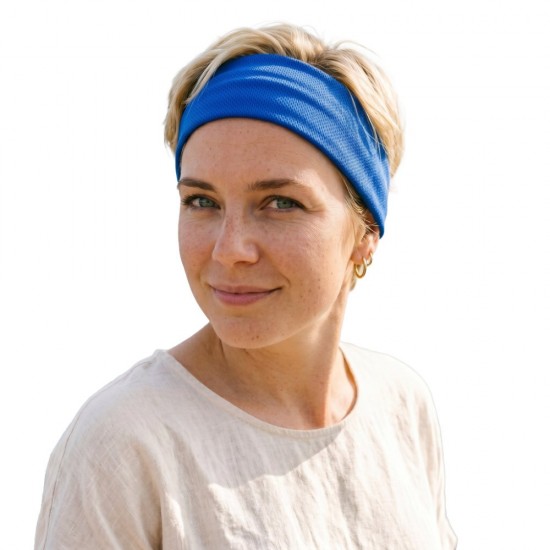 Voorbeeld van iemand die een Cooling towel col blauw als hoofdband draagt