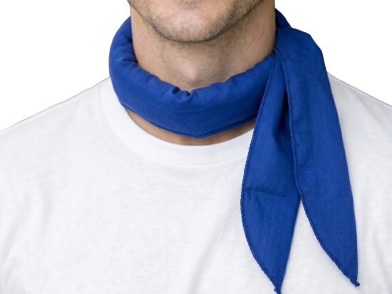 Koelsjaal donkerblauw om de nek